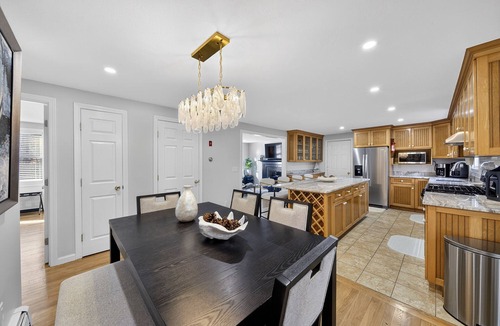 Marstons Mills House | Mariners Mills Charming 5-bedroom house in peaceful Barnstable