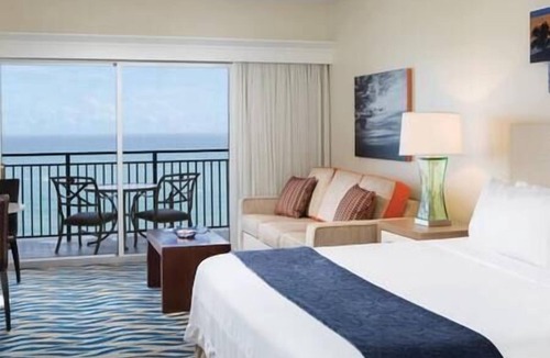 Bermuda Riviera Resort | Marriott's BeachPlace Towers, Beach, Pool, Hot Tub