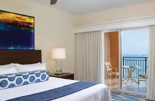 Bermuda Riviera Resort | Marriott's BeachPlace Towers, Beach, Pool, Hot Tub