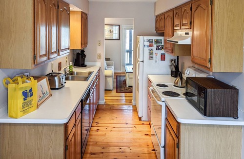Chincoteague House | Marsh Point | Marsh Views + Shared Dock, Screened Porch Dining, Cozy Island Townhome