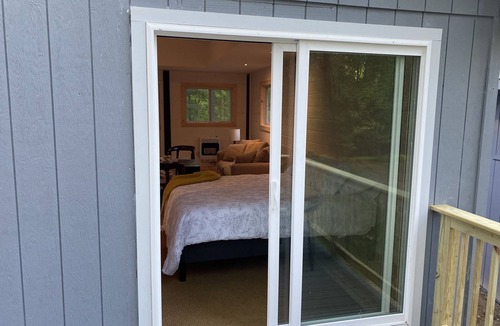 Valatie House | Martin Van Buren lake Cottage 2