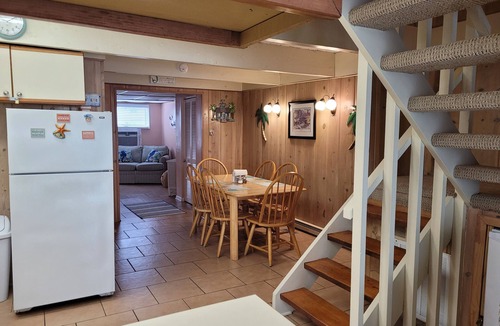 Ocean City House | Mature adults and families 25+ older