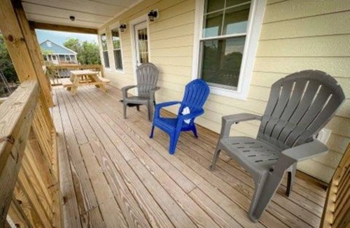 Corolla Cottage | Mellow For Shore-Built in 2023-3.5 Miles off pavement 4WD required-AIR DOWN!