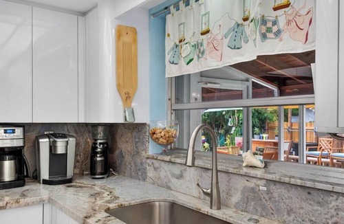 Deerfield Beach House | Mermaid Bay: Butterfly Garden Oasis & Heated Pool