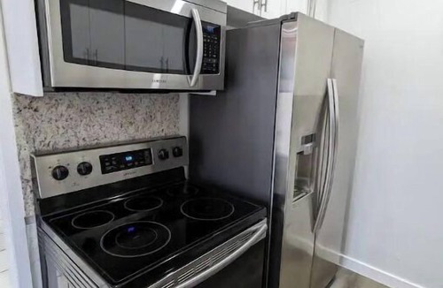 Flagami House | Mi Casita, Beautiful Home in Central Miami