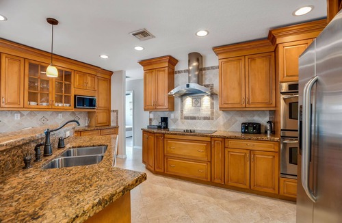 Fort Lauderdale House | "MIA Casa"! 4BR 3Bath 2500Sqft home 5 min to Beach