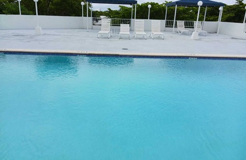 North Beach Apartment | Miami Beach Apartment 1B/1.5 Normandy Isle with a great view. Near beaches.
