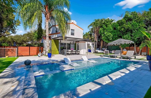 Miami Shores House | MIAMI EUROPEAN SPA LIKE HOME 10 MINUTES TO THE BEACH WALK TO GOLF COURSES