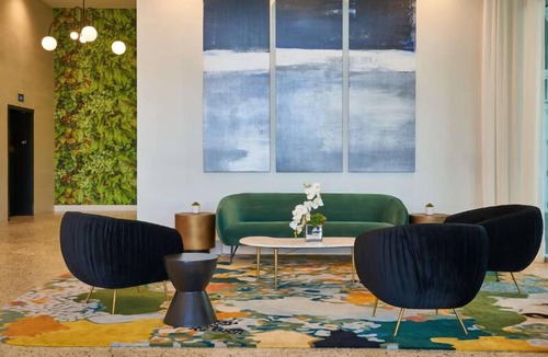 Ojus Hotel | Miami Hideaway | 2 Units | Rooftop Pool | Pets are Allowed