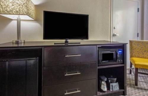 Miami Lakes House | Miami Lakes! Unwind, Fun in the Sun!