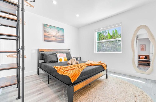 Allapattah Apartment | Miami Luxury Home minutes to Wynwood & Downtown