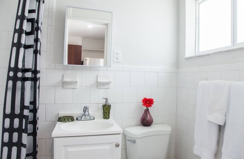 Buena Vista Apartment | Miami Modern Studio in Historic District 14