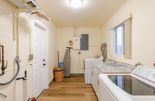 Miami Gardens House | Miami Private Pool Home Sleeps 10 · 10 Min to Hard Rock