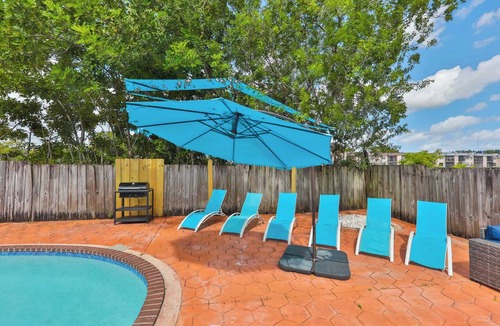 Ives Estates House | Miami Villa with Pool Near Hard Rock Stadium