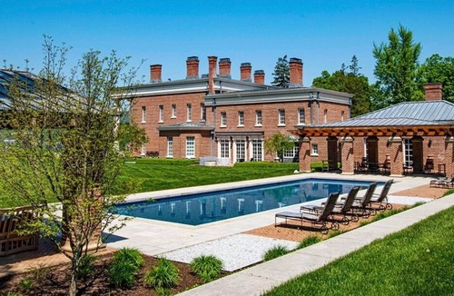 Garrison House | Mid-Century Hillside Estate for Your Exceptional Memories