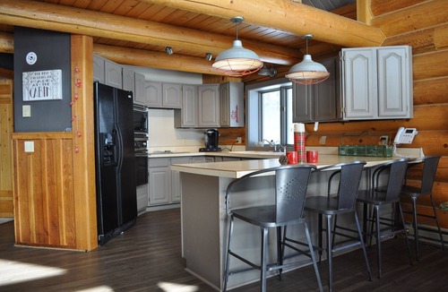 Libby Cabin | Middle Thompson Lake Log Cabin