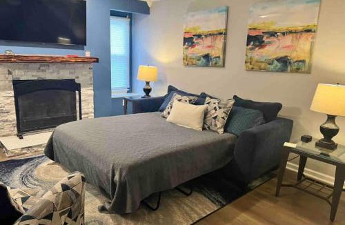 North Newport News House | MidLong Term Rental Cozy Home at Mary Roberts
