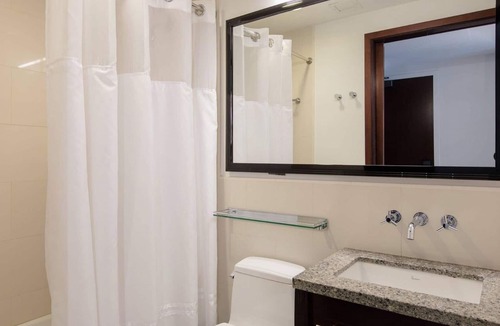 Midtown Resort | Midtown NYC Double Room – Walk to Times Square, Grand Central & Fifth Ave
