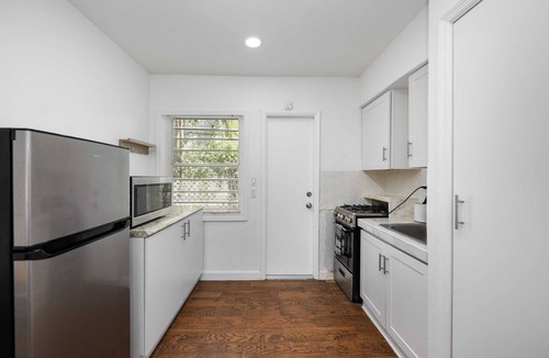 Northeast Miami Apartment | MIMO5-3 | cozy corner of Miami's Modern District