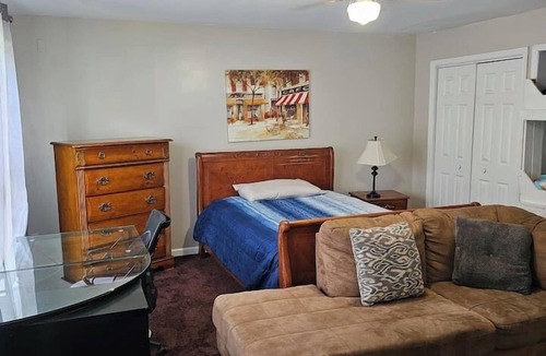 Fredericksburg House | Mins To Hospitals Pool Table BBQ Grill no hottub