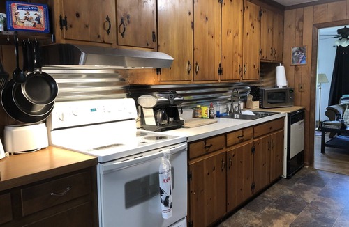 Williamsburg House | Minutes from Busch Gardens-Water Country-Colonial Williamsburg-William&Mary
