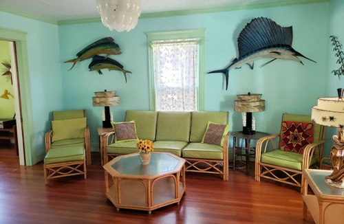 Chincoteague House | Misty Morning Spacious in town home, NO LINENS PROVIDED