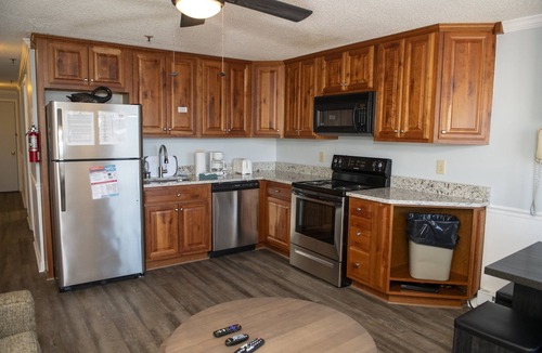 Edray Condo | ML 343: Ski-In/Out | Island Kitchen | Steps to Ballhooter | Sleeps 6