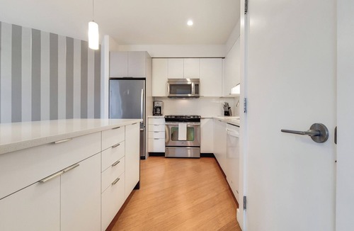 Chinatown Apartment | Modern 1 Bedroom in Downtown Boston