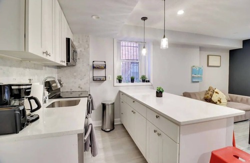Truxton Circle House | Modern 1BD Apt- Steps to Convention Center & Metro