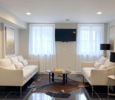 Albany Apartment | MODERN 1BR Apt with PRIVATE deck