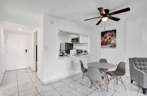 Golden Glades Apartment | Modern 1BR Getaway Near Hard Rock Stadium
