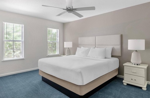 Sea Scape Hotel | Modern 1BR Suite: Kitchen & Lake Access near Sea Scape Golf Links