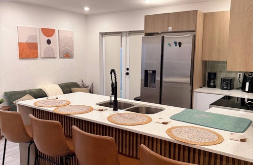 Central Oakland Park House | Modern 2 Bedroom Home in the Heart of Downtown Oakland Park