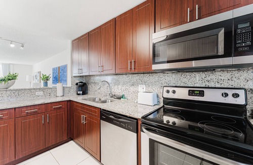 Boca Raton Apartment | Modern 2BR/2BA with Balcony- Directly Across from the Beach