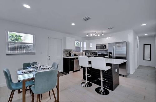 Buena Vista Apartment | Modern 2BR Near Wynwood & Design District