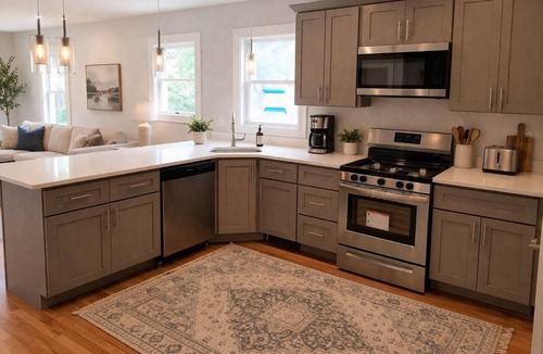 Providence Apartment | Modern 3BR Apt 1st Fl Parking, WiFi, Laundry, Walk to 30+ Shops & Restaurants