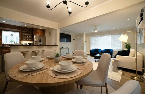 Kearny Apartment | Modern 3BR + Free Parking+Near NYC, EWR & American Dream Mall