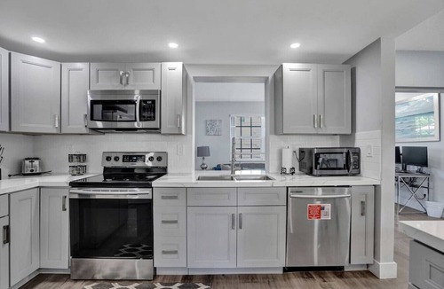 South Lake House | Modern 4BR Home, Heated Pool/Jacuzzi/Game Room