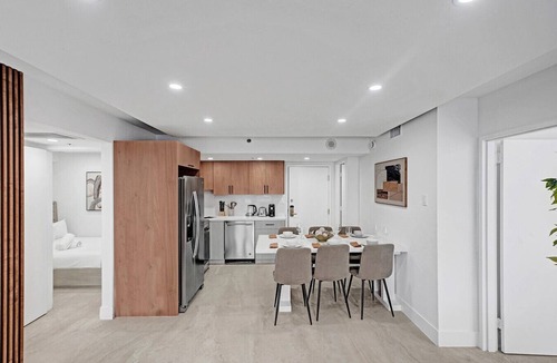 Mid Beach Apartment | Modern 4BR with Ocean Views | Pools & Direct Beach Access