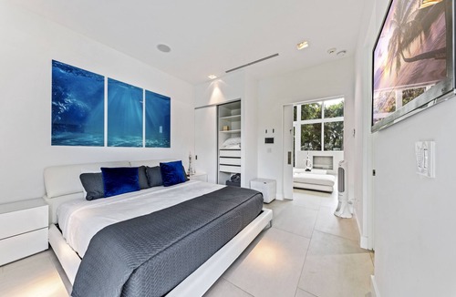 Lauderdale Beach House | Modern and luxuous Beach Mansion, heated salt water pool and spa.