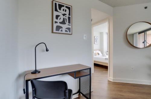 Pentagon City Apartment | Modern Apartment in the Center at Pentagon City