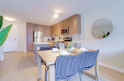 Jefferson Manor Apartment | Modern Apt in a Prime Alexandria Location