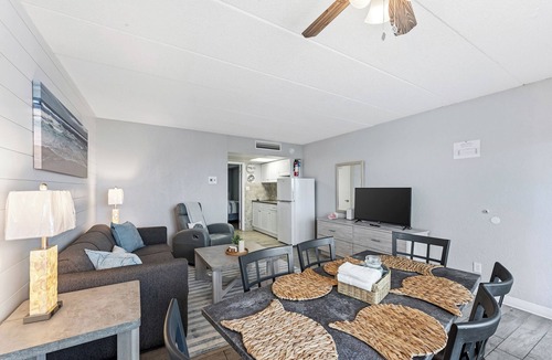 Diamond Beach Condo | Modern Beach Condo w/Ocean Views, Pool & Prime Walkable Location