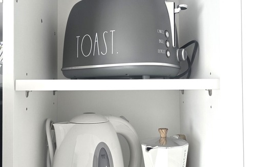 North Beach Apartment | Modern Beachfront Studio w/Beach Essentials. Just steps from the beach!
