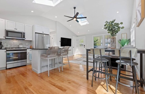 East Falmouth House | Modern Cape Fall Escape | Firepit, Game Room & Comfort