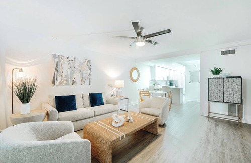 Boca Raton Apartment | Modern Coastal 2BR on Intracoastal Walk to Beach