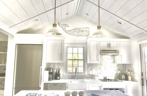Nantucket Town Cottage | Modern coastal cottage- great location