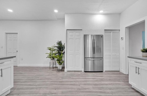 Little Haiti House | Modern & Cozy 5BD House in Buenavista/DesignDistrict
