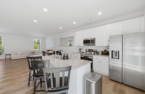 East Highland Park House | Modern, Cozy and Quiet Townhouse in Richmond, VA