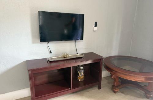 Little Haiti House | Modern cozy home with private patio - Sleeps 6
